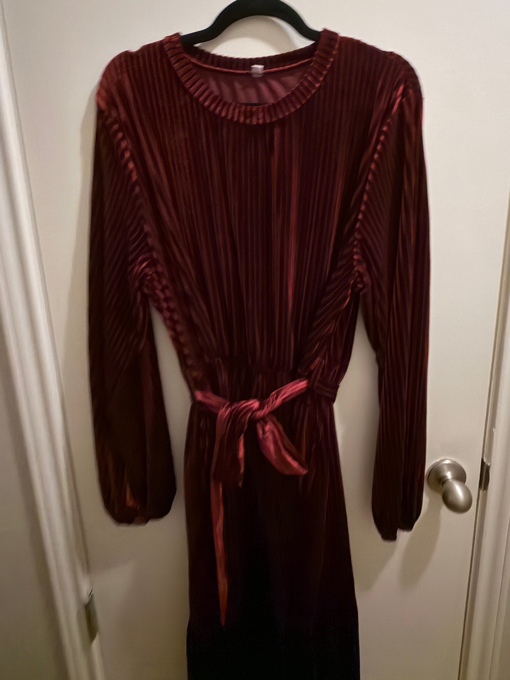 3XL Plus Size Burgundy Velvet Textured Dress with Waist Tie